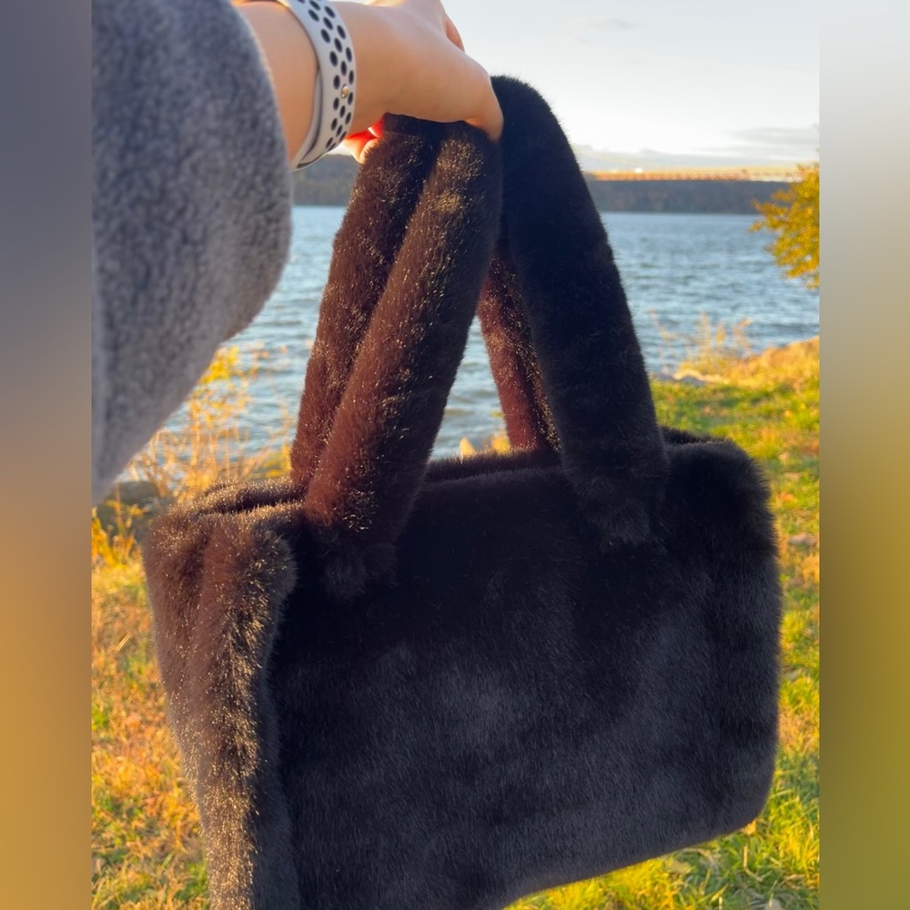 (Brand New)Stand Studio Black Sherpa Liz Tote - image 1